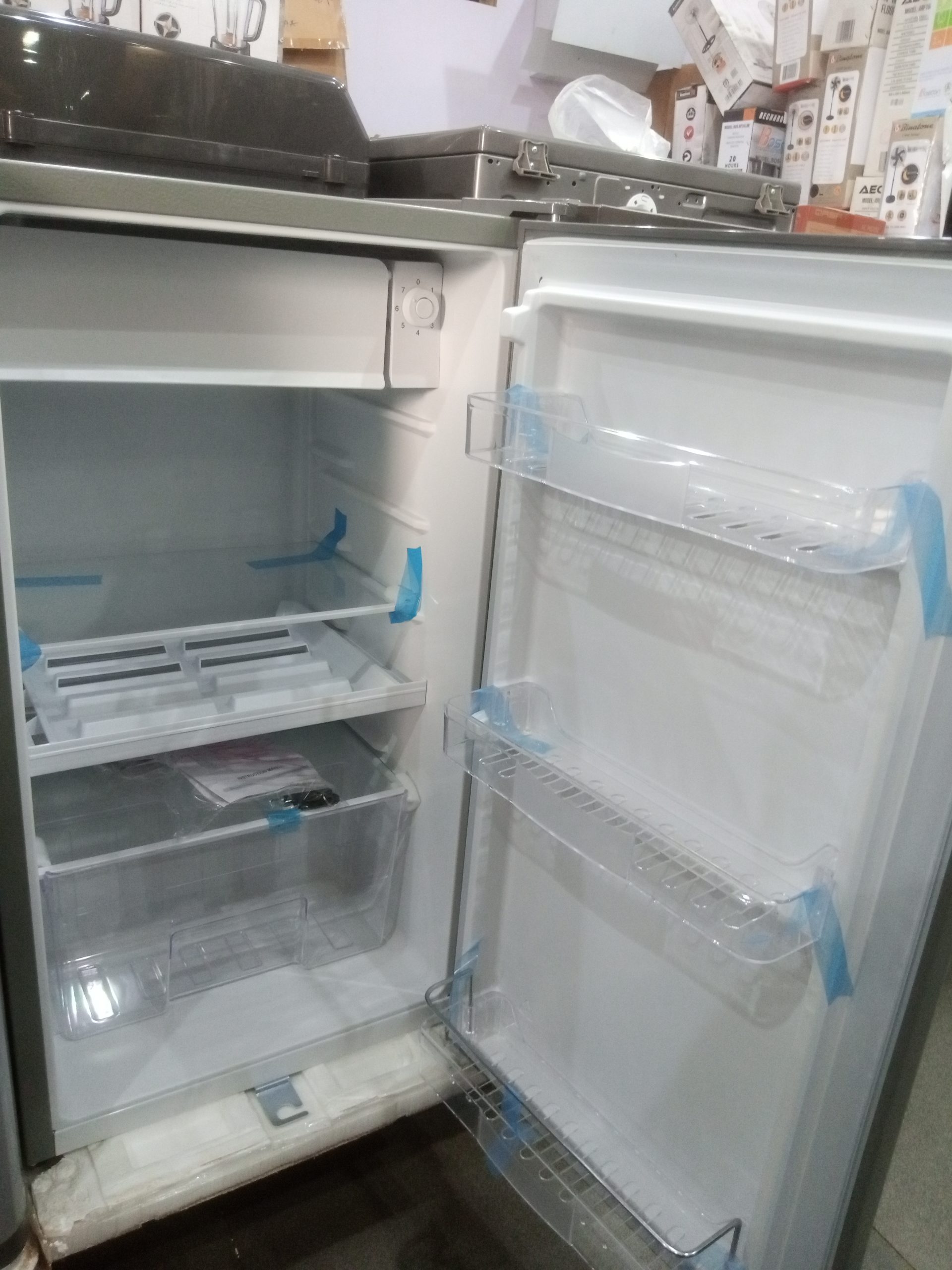 Buy Aeon Refrigerator ARS100G in Benin - Image 2